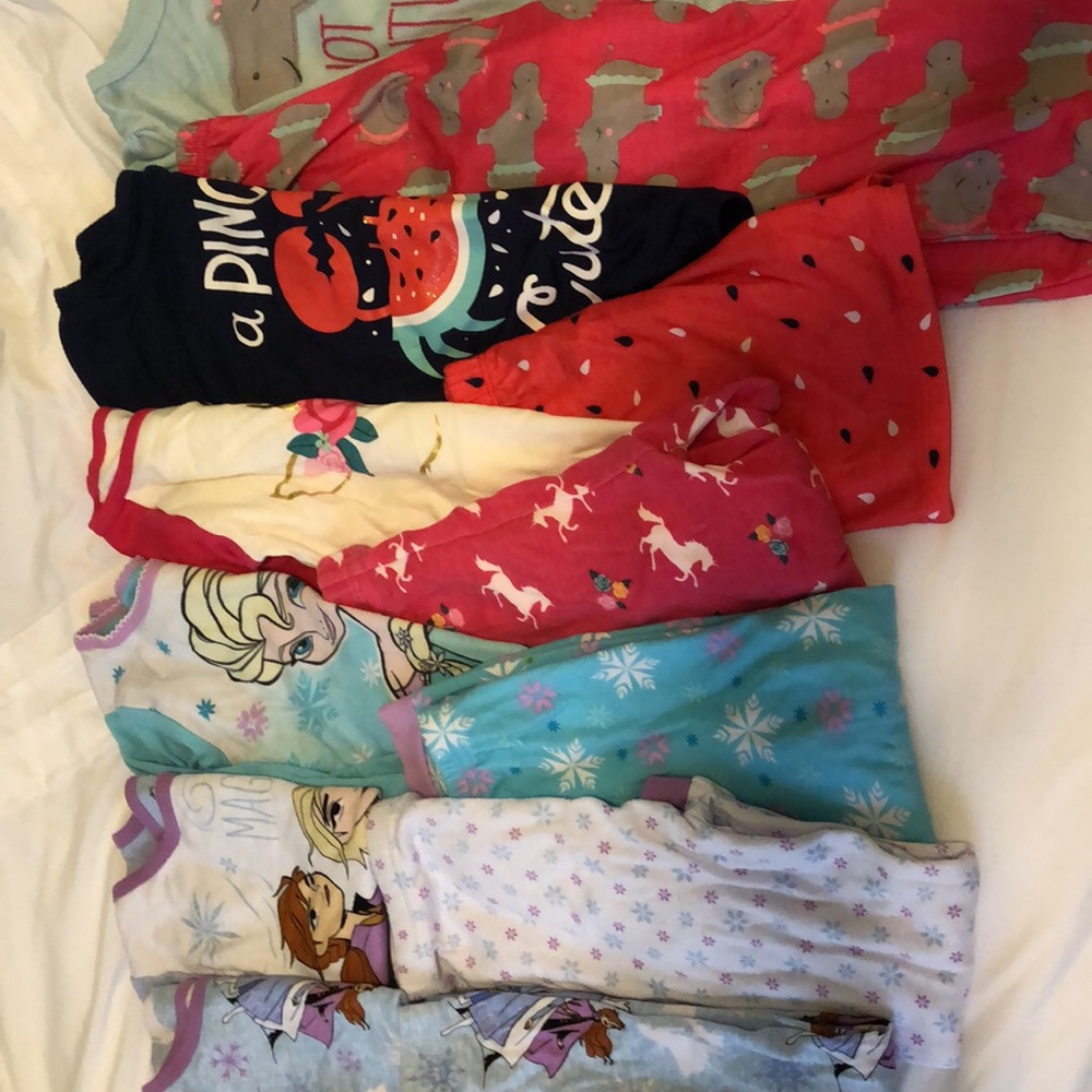 4T girl’s pajamas